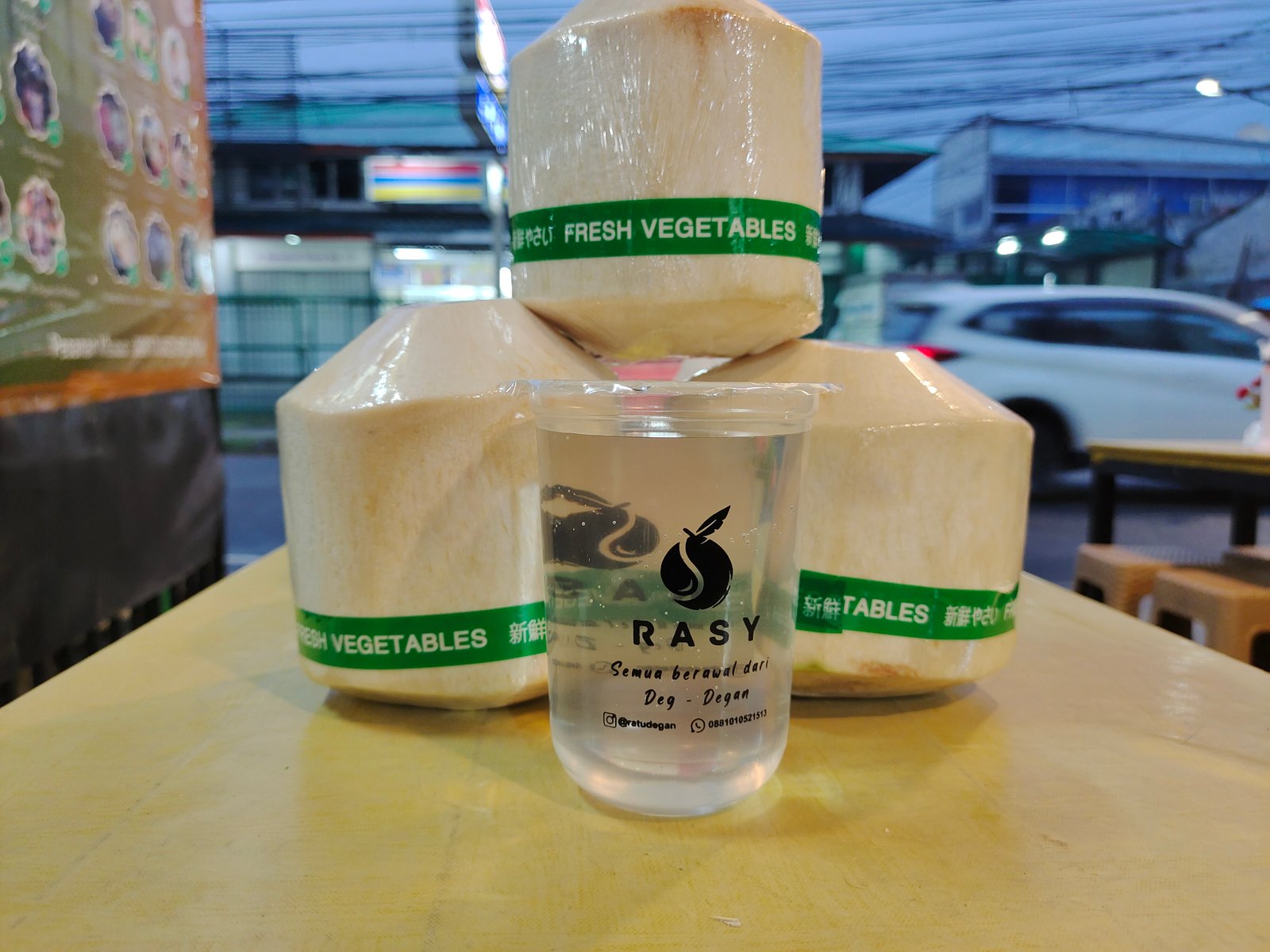 Kelapa Ijo Kemasan Cup XL